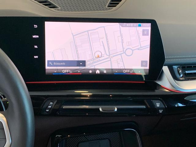 BMW X1 sDrive20d color Azul. Año 2025. 120KW(163CV). Diésel. En concesionario Unicars Ponent de Lleida