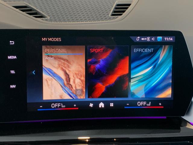 BMW X1 sDrive20d color Azul. Año 2025. 120KW(163CV). Diésel. En concesionario Unicars Ponent de Lleida