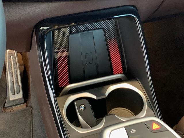 BMW X1 sDrive20d color Azul. Año 2025. 120KW(163CV). Diésel. En concesionario Unicars Ponent de Lleida