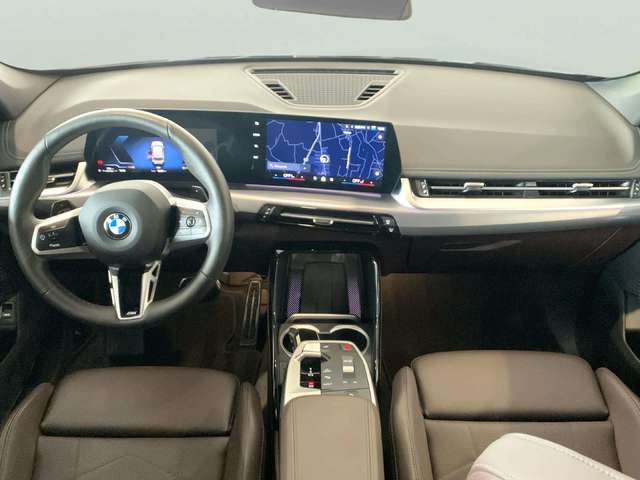 BMW X1 sDrive18d color Blanco. Año 2025. 110KW(150CV). Diésel. En concesionario Unicars Ponent de Lleida