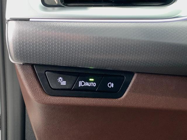 BMW X1 sDrive18d color Blanco. Año 2025. 110KW(150CV). Diésel. En concesionario Unicars Ponent de Lleida