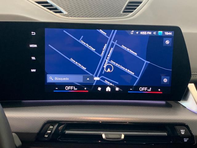 BMW X1 sDrive18d color Blanco. Año 2025. 110KW(150CV). Diésel. En concesionario Unicars Ponent de Lleida