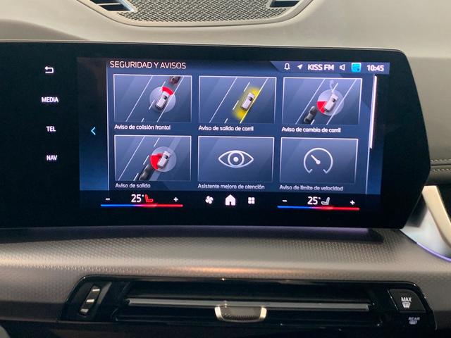 BMW X1 sDrive18d color Blanco. Año 2025. 110KW(150CV). Diésel. En concesionario Unicars Ponent de Lleida