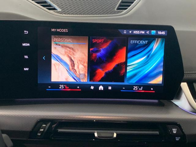 BMW X1 sDrive18d color Blanco. Año 2025. 110KW(150CV). Diésel. En concesionario Unicars Ponent de Lleida