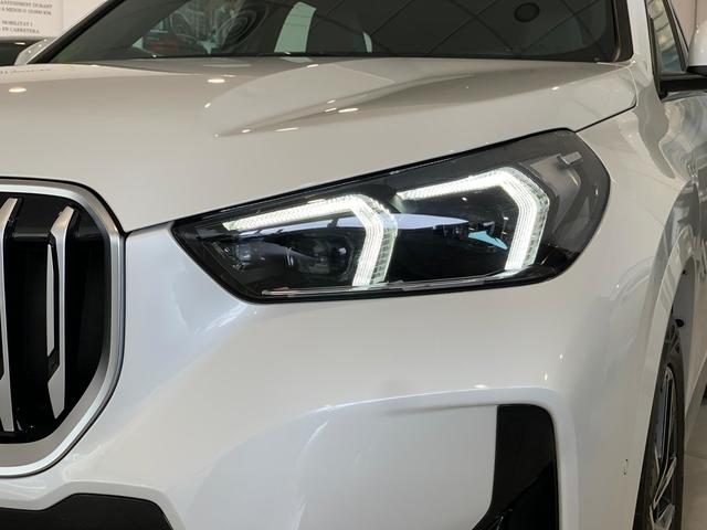 BMW X1 sDrive18d color Blanco. Año 2025. 110KW(150CV). Diésel. En concesionario Unicars Ponent de Lleida
