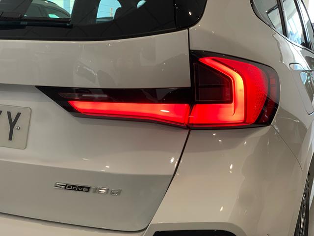 BMW X1 sDrive18d color Blanco. Año 2025. 110KW(150CV). Diésel. En concesionario Unicars Ponent de Lleida