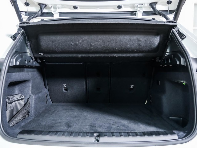 BMW X1 xDrive25e color Blanco. Año 2025. 180KW(245CV). Híbrido Electro/Gasolina. En concesionario Oliva Motor Tarragona de Tarragona