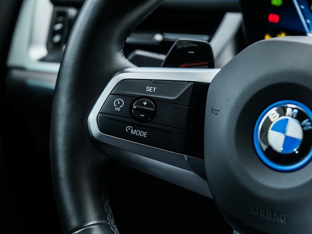 BMW X1 xDrive25e color Blanco. Año 2025. 180KW(245CV). Híbrido Electro/Gasolina. En concesionario Oliva Motor Tarragona de Tarragona