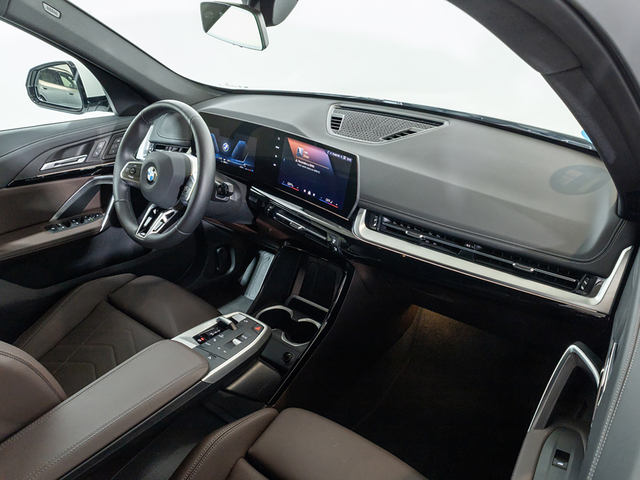 BMW X1 xDrive20d color Blanco. Año 2025. 120KW(163CV). Diésel. En concesionario Oliva Motor Girona de Girona