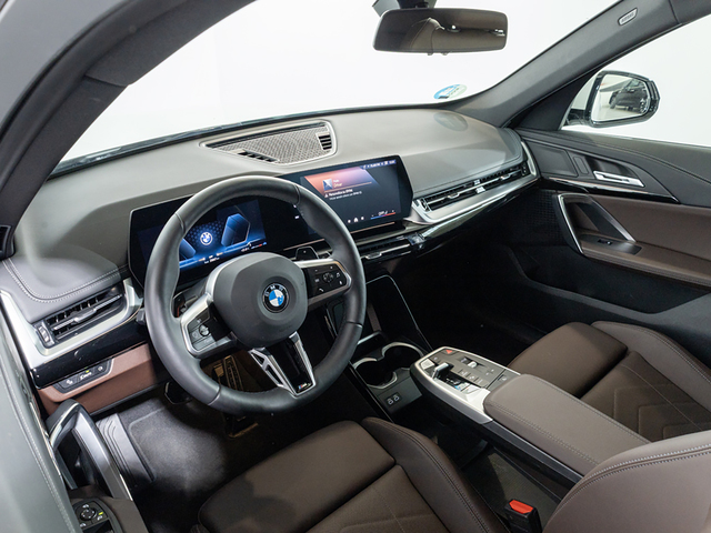 BMW X1 xDrive20d color Blanco. Año 2025. 120KW(163CV). Diésel. En concesionario Oliva Motor Girona de Girona