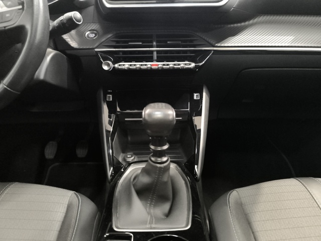 Peugeot 208 PureTech 130 GT Line EAT8 96 kW (130 CV)
