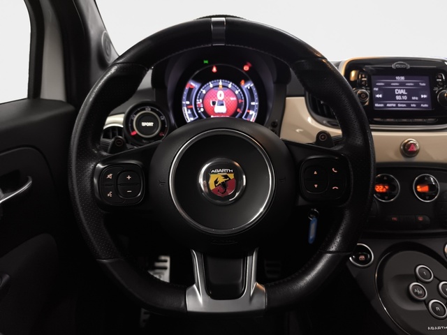 Abarth 500C Cabrio 1.4 16v T-Jet 595 107 kW (145 CV)