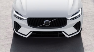 Volvo XC60 B5 G Plus Dark AWD Auto 184 kW (250 CV) - 8 Volvo XC60 B5 G Seminuevo 184 KW (250CV) - 8