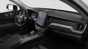 Volvo XC60 B5 G Plus Dark AWD Auto 184 kW (250 CV) - 10 Volvo XC60 B5 G Seminuevo 184 KW (250CV) - 10