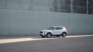 Volvo XC40 B3 G Core Auto 120 kW (163 CV) - 6 Volvo XC40 B3 G Seminuevo 120 KW (163CV) - 6