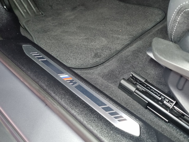 BMW Serie 1 118d color Gris. Año 2025. 110KW(150CV). Diésel. En concesionario SAN JUAN Automoviles Fersan S.A. de Alicante