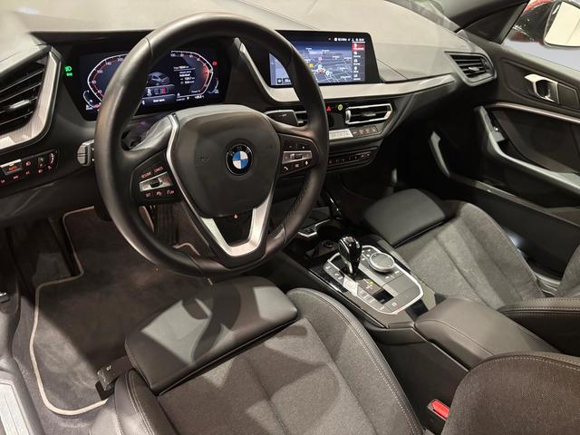 BMW Serie 2 218d Gran Coupe color Rojo. Año 2024. 110KW(150CV). Diésel. En concesionario Automotor Costa, S.L.U. de Almería