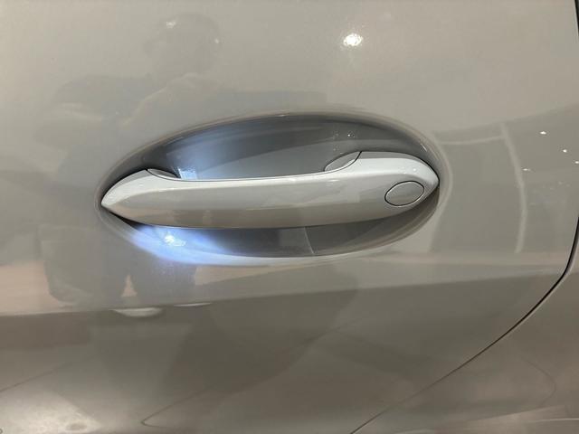 BMW Serie 4 420d Cabrio color Gris. Año 2024. 140KW(190CV). Diésel. En concesionario Automotor Costa, S.L.U. de Almería