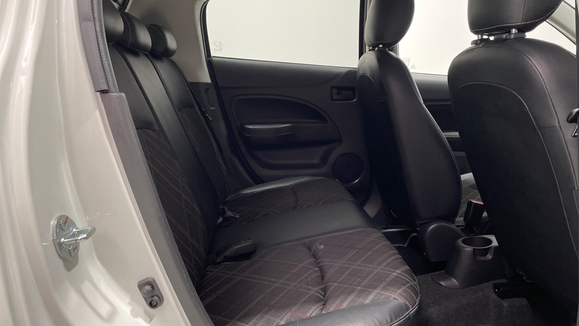 Mitsubishi Space Star 120 MPI en Barcelona