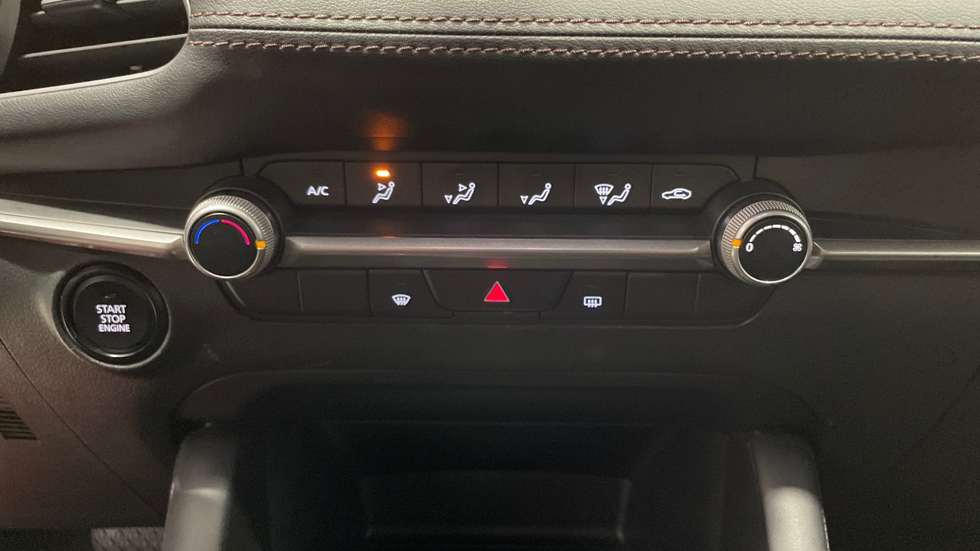 Mazda Mazda 3 2.5L E-SKY G MHEV en Barcelona