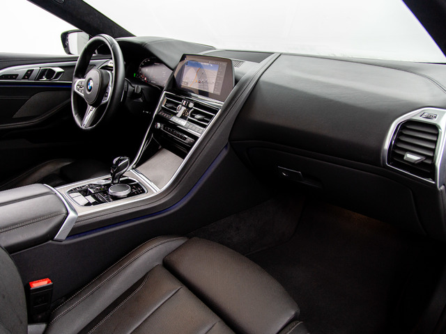 BMW Serie 8 M850i Coupe color Negro. Año 2019. 390KW(530CV). Gasolina. En concesionario Móvil Begar Alicante de Alicante