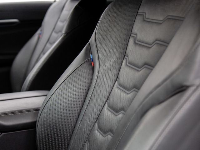 BMW Serie 8 M850i Coupe color Negro. Año 2019. 390KW(530CV). Gasolina. En concesionario Móvil Begar Alicante de Alicante