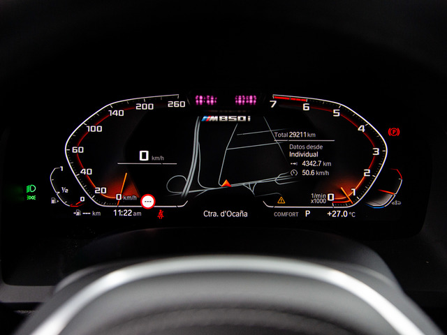 BMW Serie 8 M850i Coupe color Negro. Año 2019. 390KW(530CV). Gasolina. En concesionario Móvil Begar Alicante de Alicante