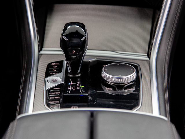 BMW Serie 8 M850i Coupe color Negro. Año 2019. 390KW(530CV). Gasolina. En concesionario Móvil Begar Alicante de Alicante