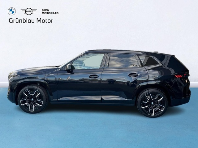 BMW XM 50e color Negro. Año 2025. 350KW(476CV). Híbrido Electro/Gasolina. En concesionario Grünblau Motor (Bmw y Mini) de Cantabria