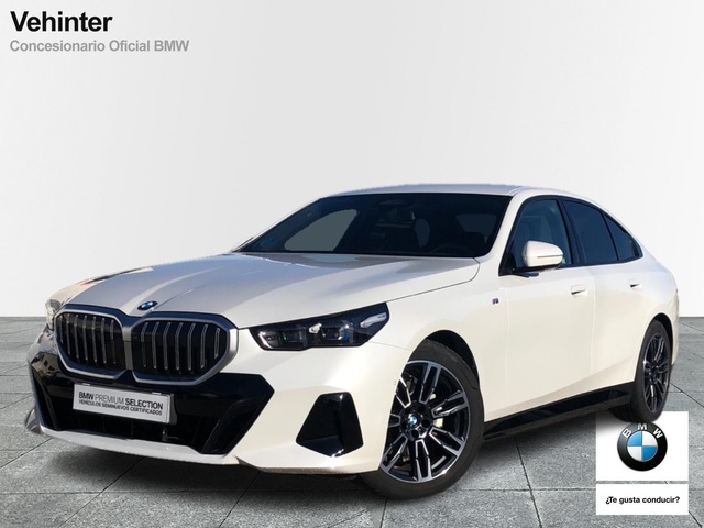 BMW Serie 5 520d color Blanco. Año 2025. 145KW(197CV). Diésel. En concesionario Vehinter Getafe de Madrid