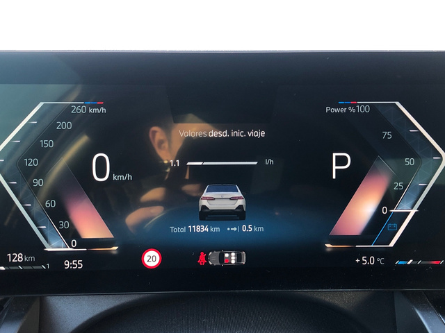 BMW Serie 5 520d color Blanco. Año 2025. 145KW(197CV). Diésel. En concesionario Vehinter Getafe de Madrid