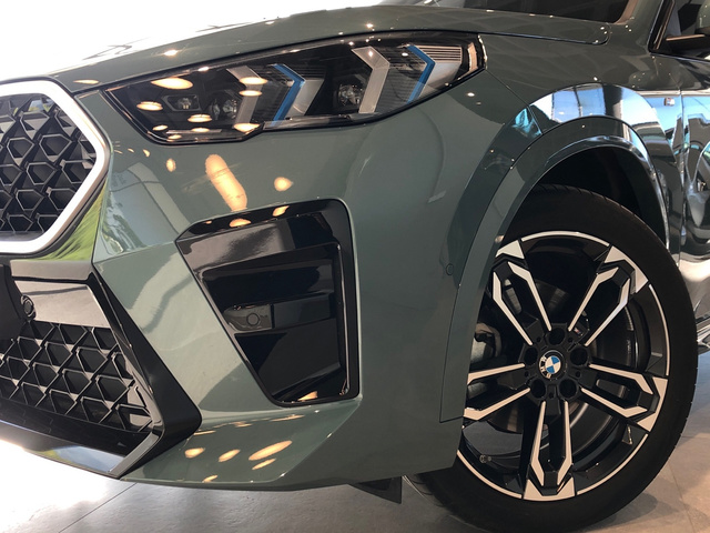 BMW X2 sDrive18d color Verde. Año 2025. 110KW(150CV). Diésel. En concesionario Vehinter Alcorcón de Madrid