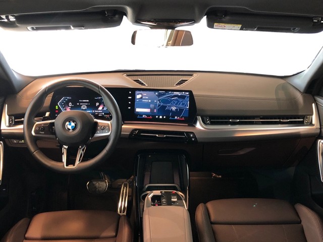 BMW X2 sDrive18d color Verde. Año 2025. 110KW(150CV). Diésel. En concesionario Vehinter Alcorcón de Madrid