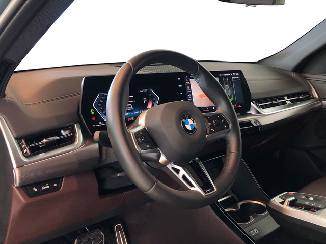 BMW X2 sDrive18d color Verde. Año 2025. 110KW(150CV). Diésel. En concesionario Vehinter Alcorcón de Madrid