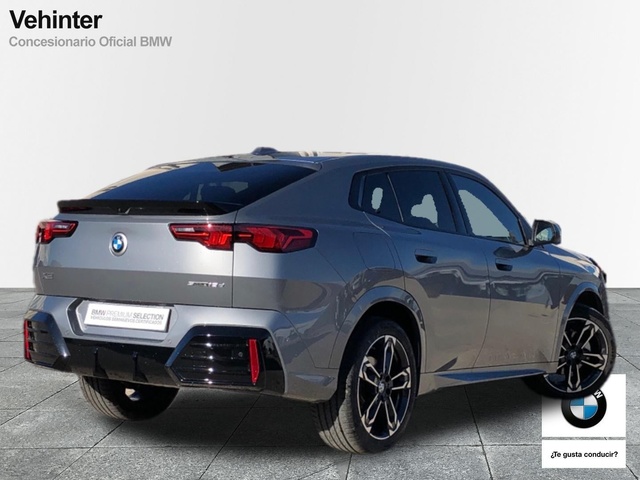 BMW X2 sDrive18d color Gris. Año 2025. 110KW(150CV). Diésel. En concesionario Vehinter Getafe de Madrid