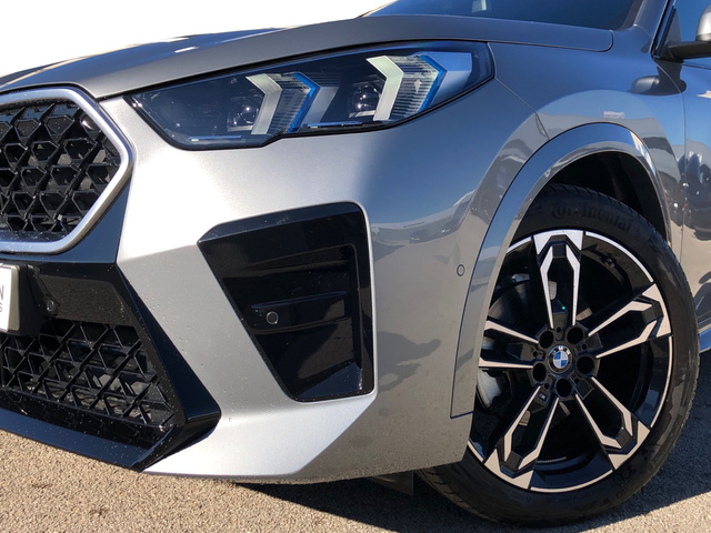 BMW X2 sDrive18d color Gris. Año 2025. 110KW(150CV). Diésel. En concesionario Vehinter Getafe de Madrid