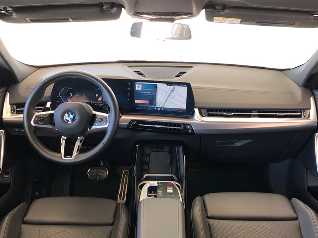 BMW X2 sDrive18d color Gris. Año 2025. 110KW(150CV). Diésel. En concesionario Vehinter Getafe de Madrid