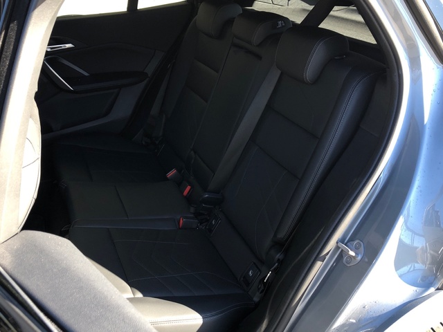 BMW X2 sDrive18d color Gris. Año 2025. 110KW(150CV). Diésel. En concesionario Vehinter Getafe de Madrid