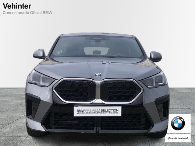 BMW X2 sDrive18d color Gris. Año 2025. 110KW(150CV). Diésel. En concesionario Vehinter Aguacate de Madrid