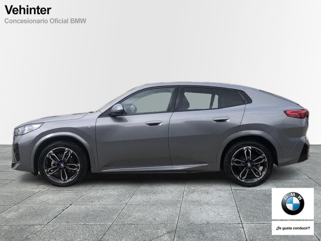 BMW X2 sDrive18d color Gris. Año 2025. 110KW(150CV). Diésel. En concesionario Vehinter Aguacate de Madrid