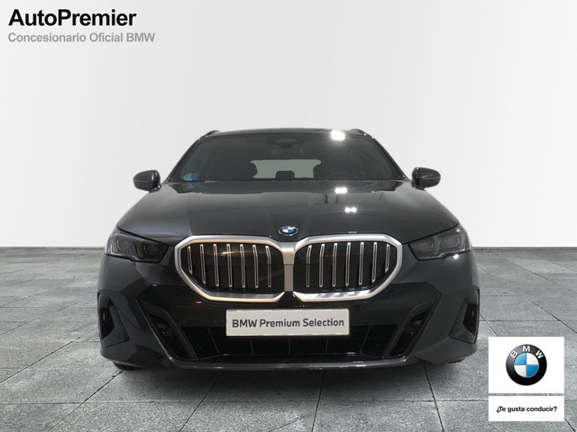 BMW Serie 5 520d Touring color Gris. Año 2025. 145KW(197CV). Diésel. En concesionario Auto Premier, S.A. - MADRID de Madrid