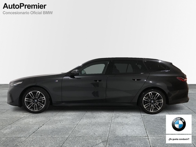 BMW Serie 5 520d Touring color Gris. Año 2025. 145KW(197CV). Diésel. En concesionario Auto Premier, S.A. - MADRID de Madrid