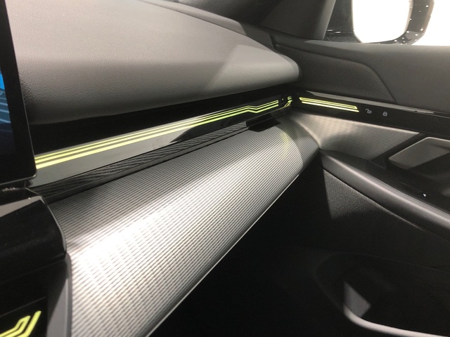 BMW Serie 5 520d Touring color Gris. Año 2025. 145KW(197CV). Diésel. En concesionario Auto Premier, S.A. - MADRID de Madrid