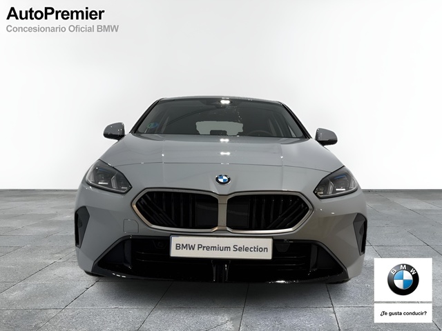 BMW Serie 1 120d color Gris. Año 2025. 120KW(163CV). Diésel. En concesionario Auto Premier, S.A. - MADRID de Madrid