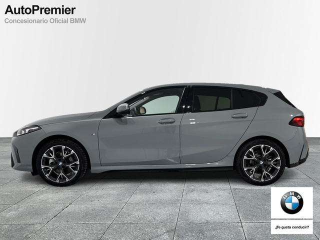 BMW Serie 1 120d color Gris. Año 2025. 120KW(163CV). Diésel. En concesionario Auto Premier, S.A. - MADRID de Madrid