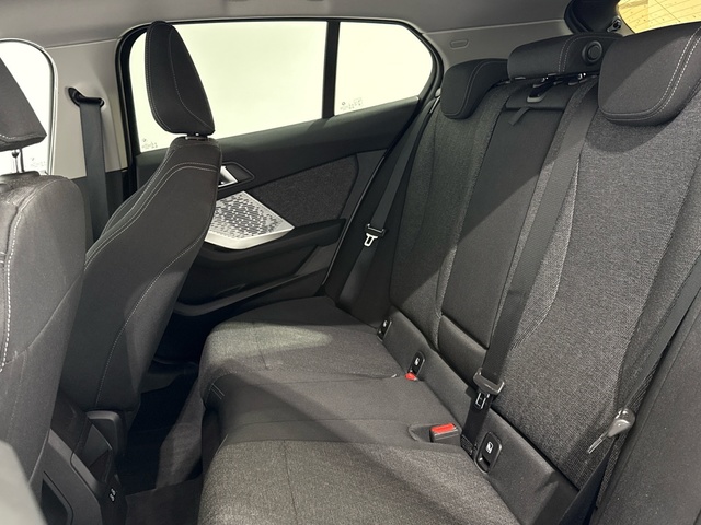 BMW Serie 1 120d color Gris. Año 2025. 120KW(163CV). Diésel. En concesionario Auto Premier, S.A. - MADRID de Madrid