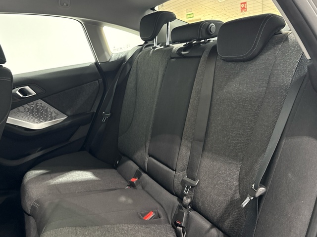 BMW Serie 2 220d Gran Coupe color Negro. Año 2025. 120KW(163CV). Diésel. En concesionario Auto Premier, S.A. - ALCALÁ DE HENARES de Madrid