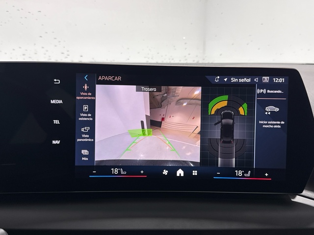 BMW Serie 2 220d Gran Coupe color Negro. Año 2025. 120KW(163CV). Diésel. En concesionario Auto Premier, S.A. - ALCALÁ DE HENARES de Madrid