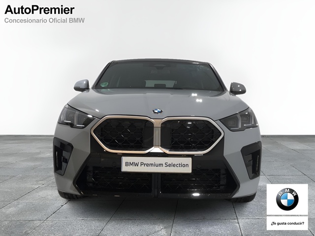 BMW X2 sDrive18d color Gris. Año 2025. 110KW(150CV). Diésel. En concesionario Auto Premier, S.A. - MADRID de Madrid