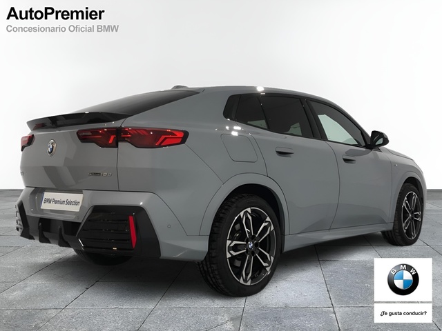 BMW X2 sDrive18d color Gris. Año 2025. 110KW(150CV). Diésel. En concesionario Auto Premier, S.A. - MADRID de Madrid
